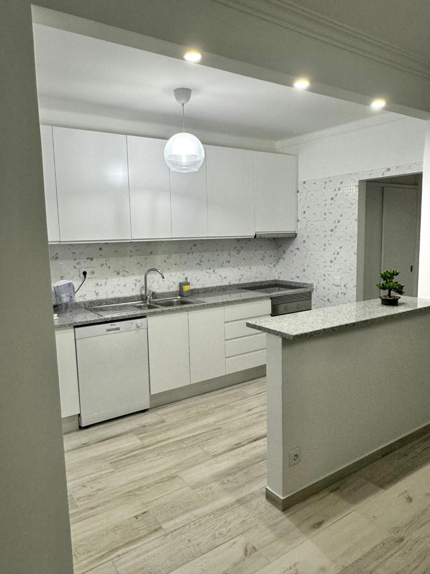 Princess Retreat Beautiful Modern Aprt 2 Min Walk From Quarteira Beach 외부 사진