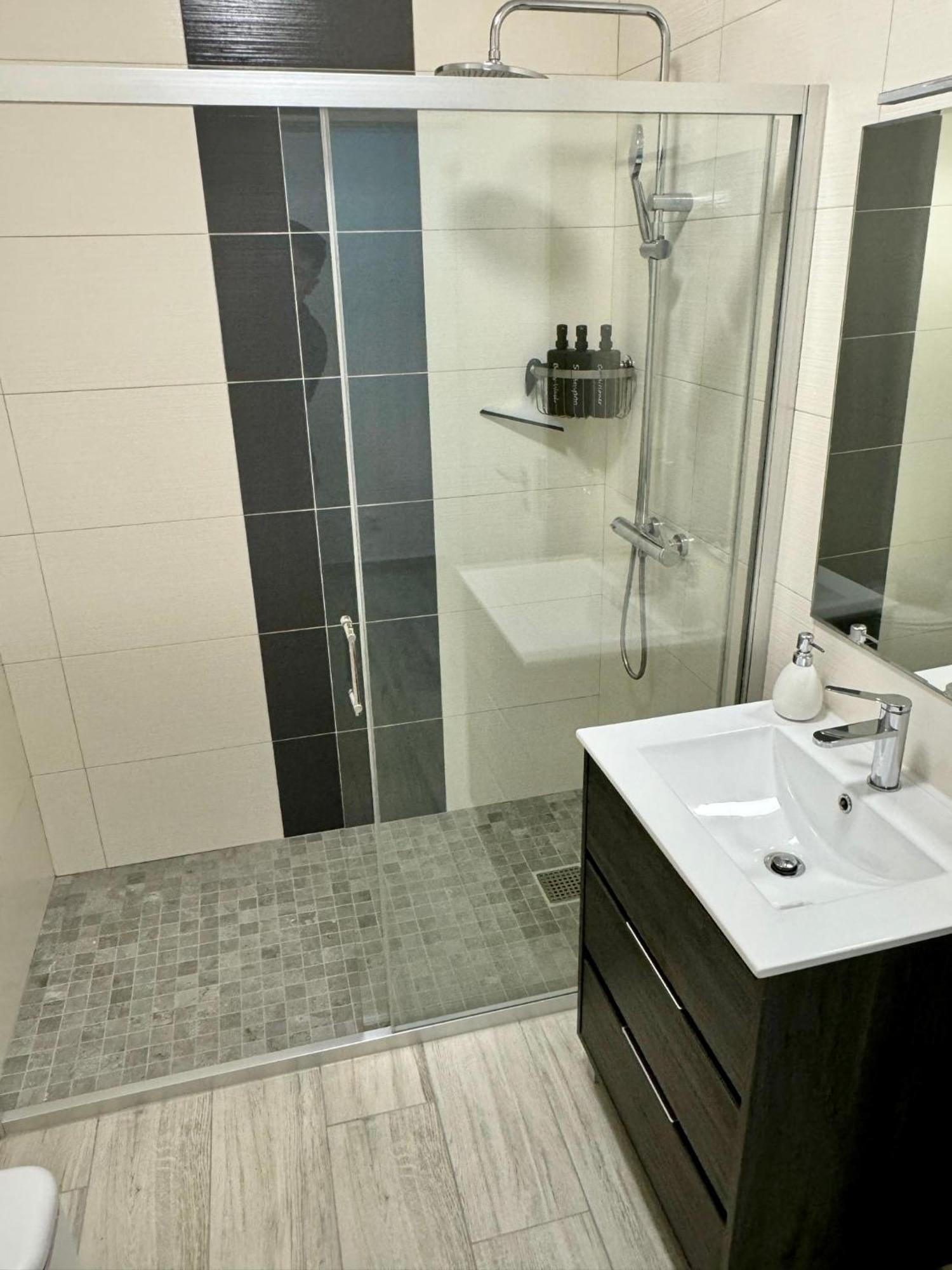 Princess Retreat Beautiful Modern Aprt 2 Min Walk From Quarteira Beach 외부 사진