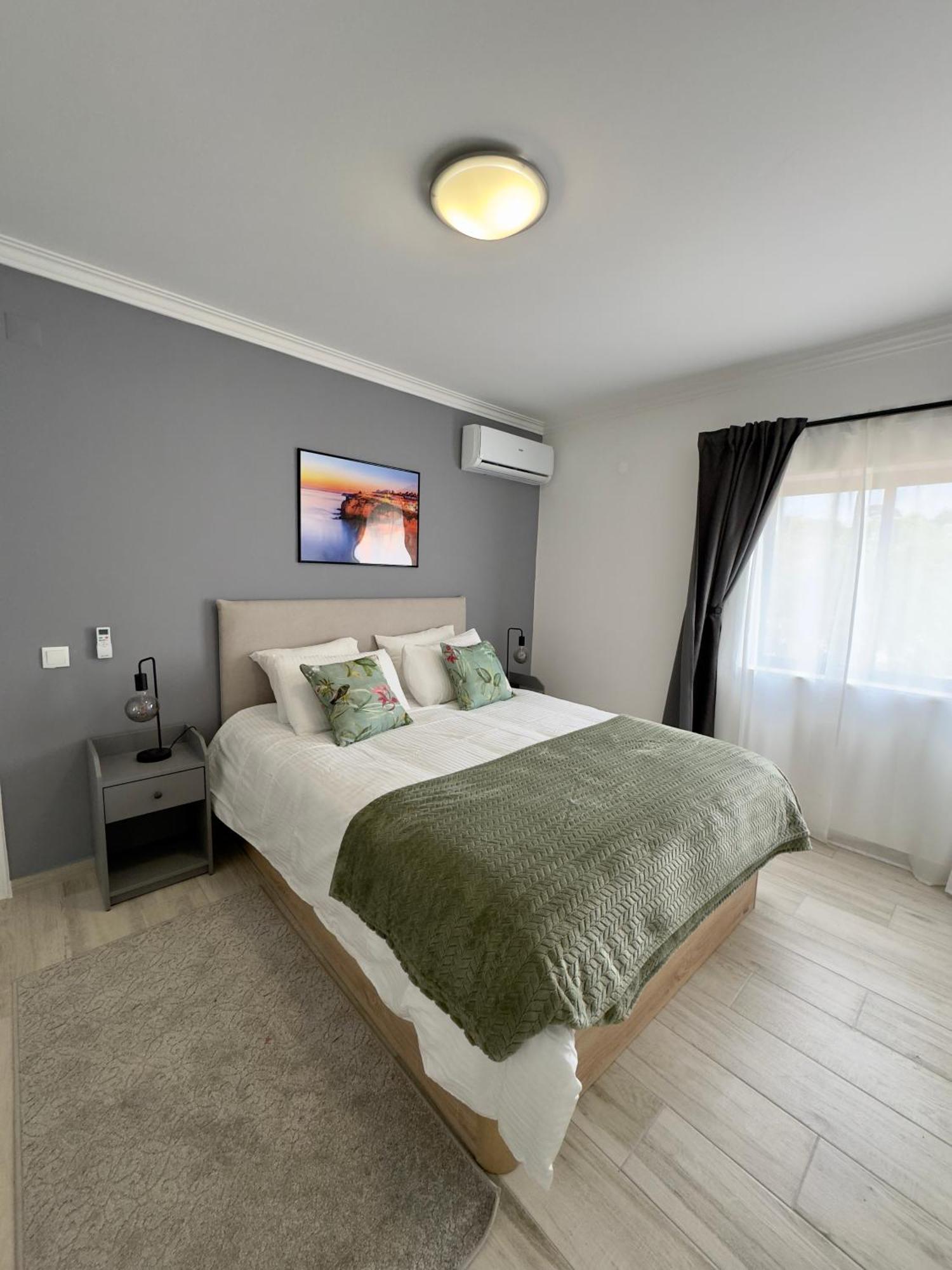 Princess Retreat Beautiful Modern Aprt 2 Min Walk From Quarteira Beach 외부 사진