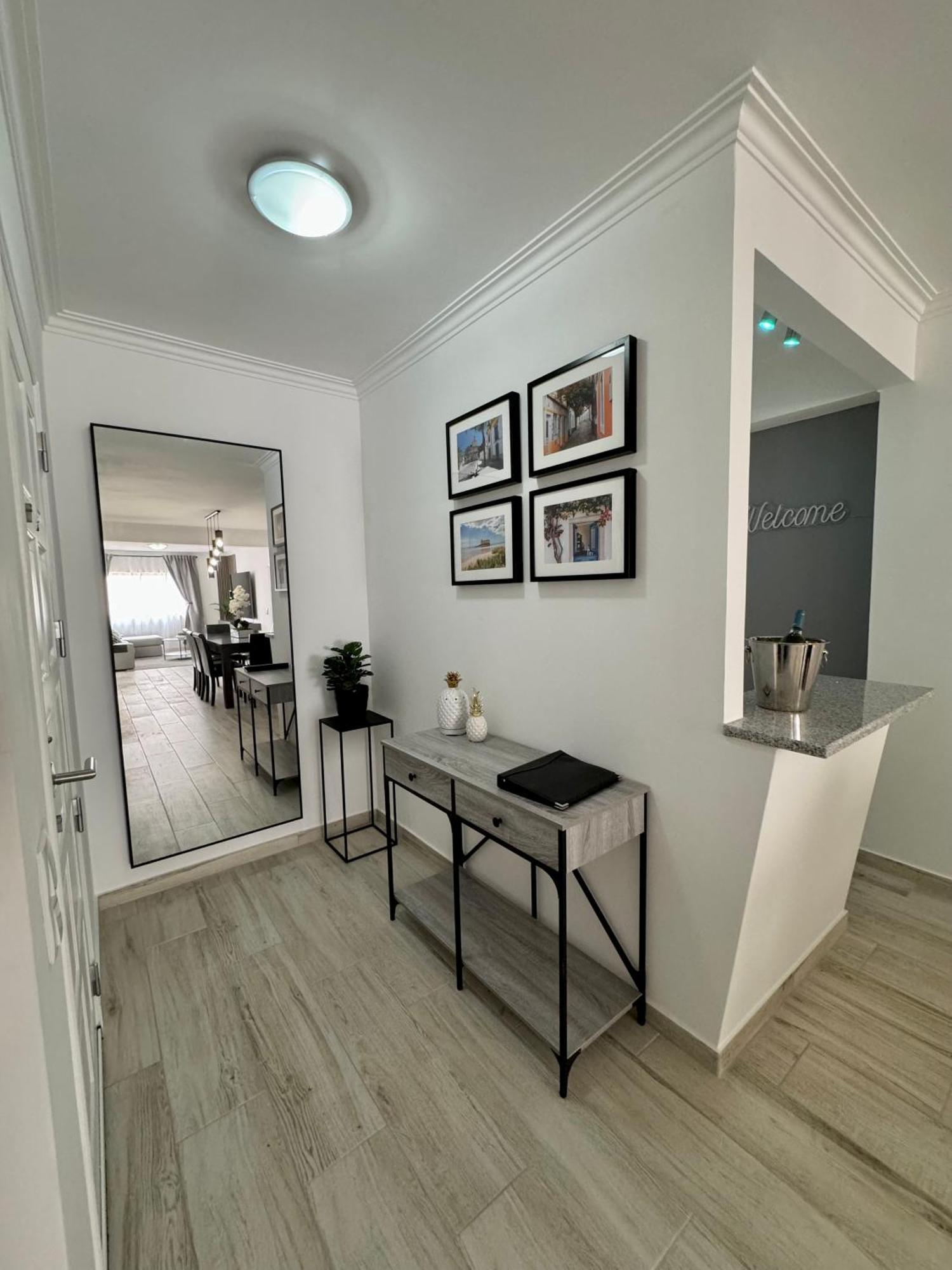 Princess Retreat Beautiful Modern Aprt 2 Min Walk From Quarteira Beach 외부 사진