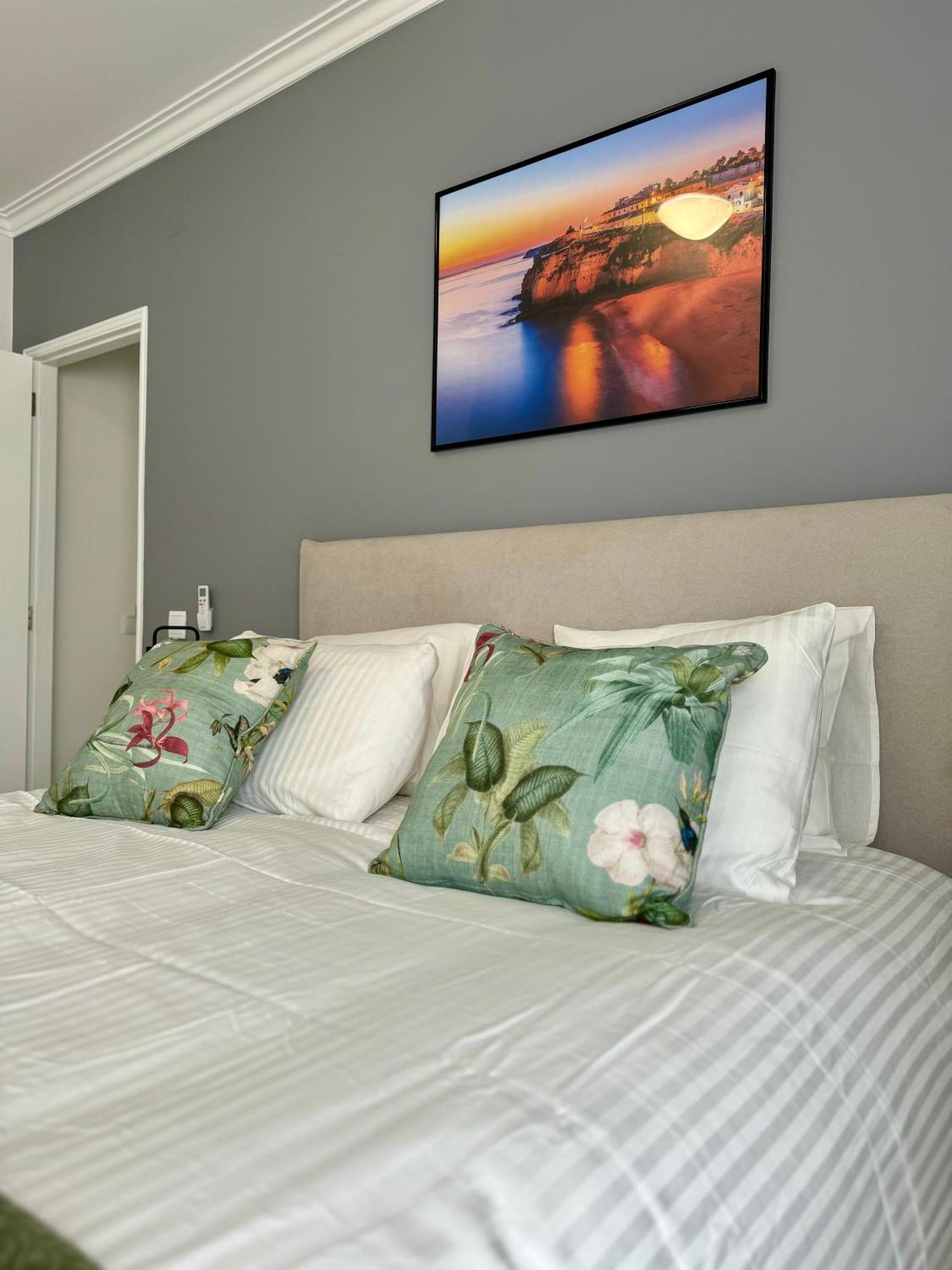 Princess Retreat Beautiful Modern Aprt 2 Min Walk From Quarteira Beach 외부 사진